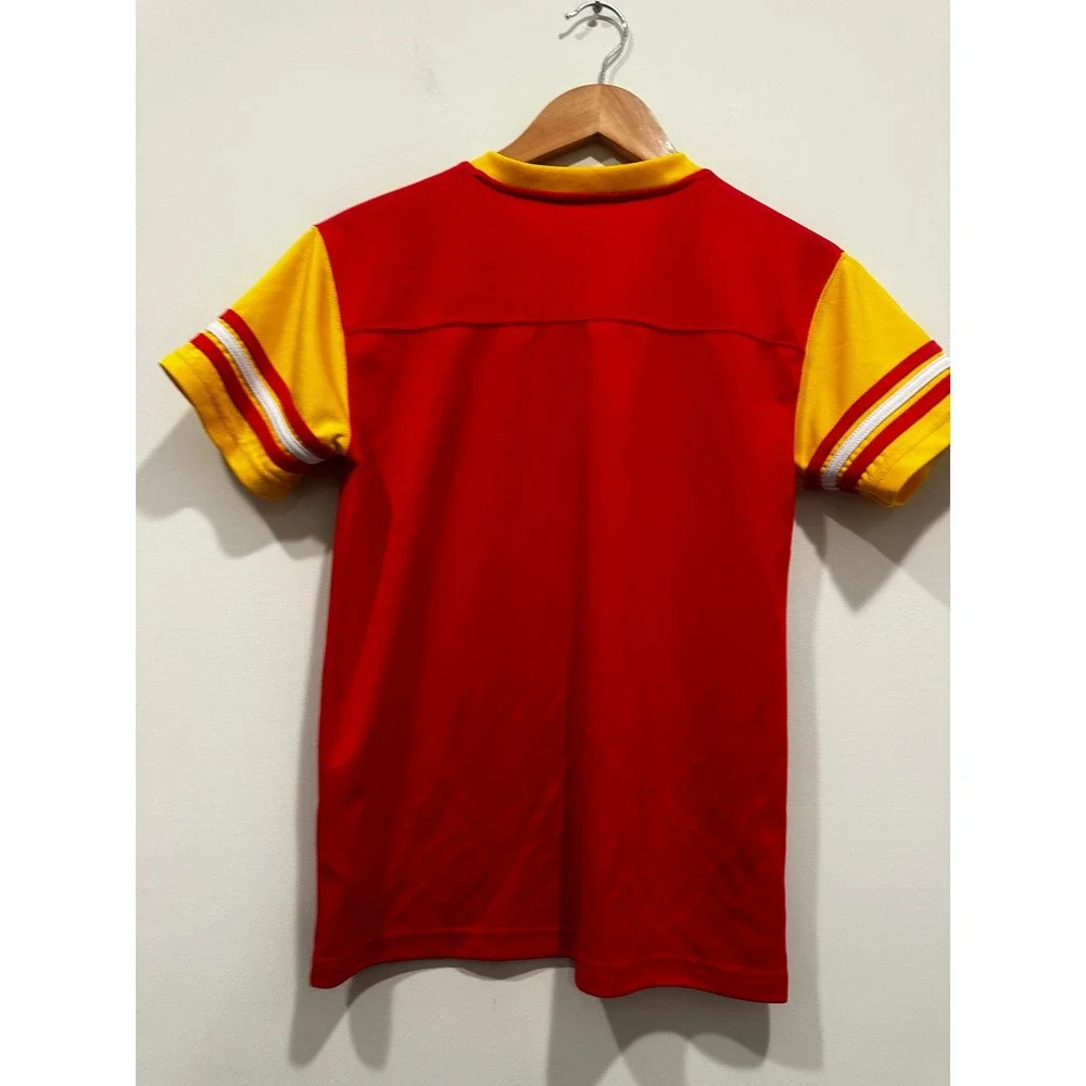 NFL Kansas City Chiefs Youth Jersey Shirt Red Yellow Size M 10/12 Football Tee